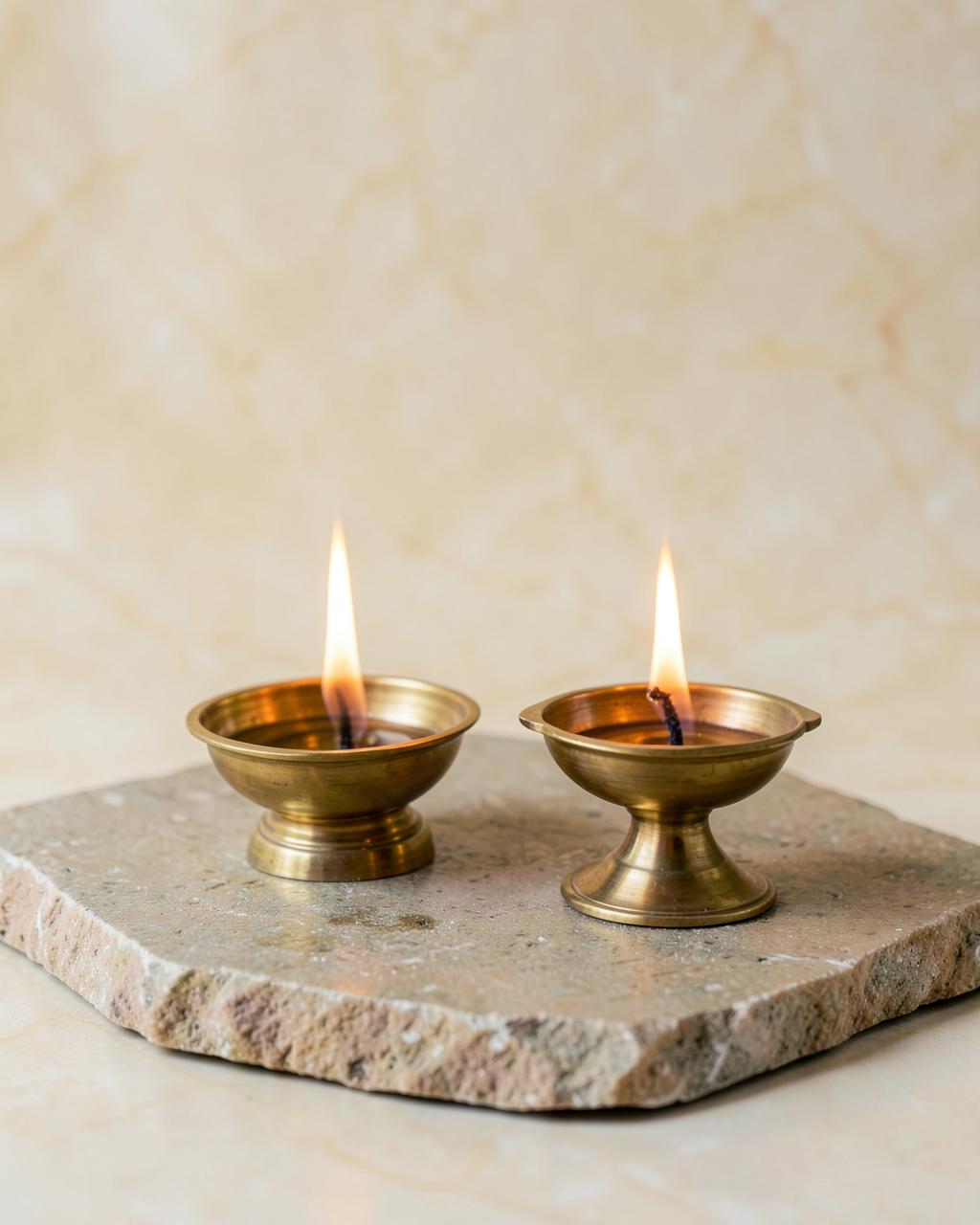 Temple Diya, Pair